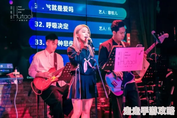 沈阳45岁这声音也没谁了吗？听听他在音乐舞台上的精彩表现，感受不一样的魅力与激情！