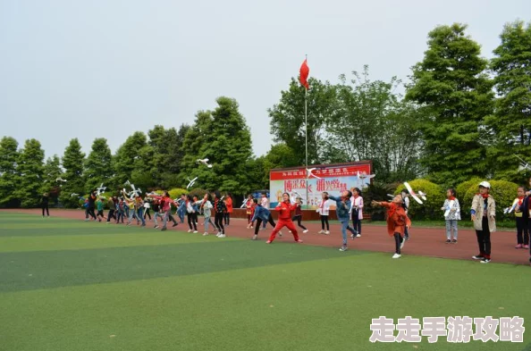 色区2：最新动态揭示了该项目在技术创新和用户体验方面的重大进展，引发广泛关注与讨论