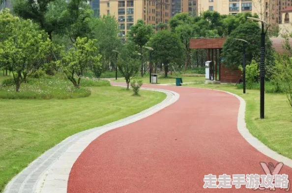 桃花流水芳草萋萋描绘了春日美景,桃花盛开,小溪潺潺,芳草茂盛,生机盎然 桃花流水芳草萋萋描绘了春日美景,桃花盛开,小溪潺潺,芳草茂盛,生机盎然