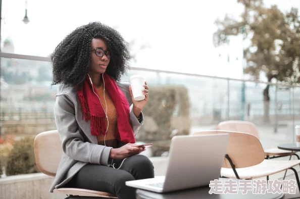 莉娅的莉娅最近参加了一个环保公益活动，并在社交媒体上分享了她的心得体会