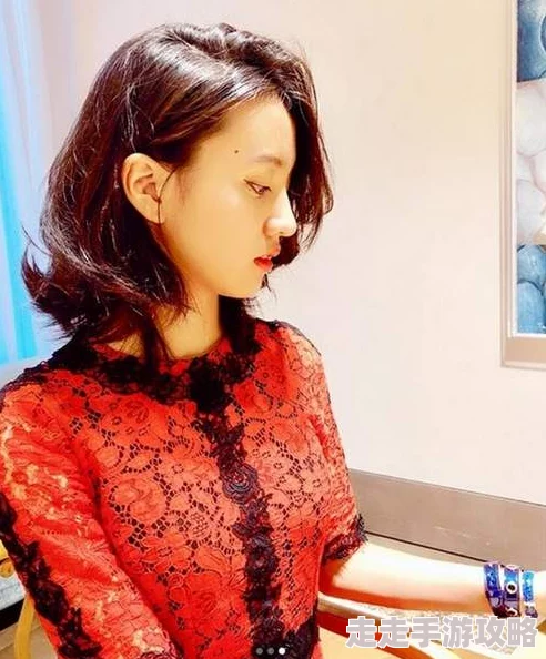 莉娅的莉娅最近参加了一个环保公益活动，并在社交媒体上分享了她的心得体会