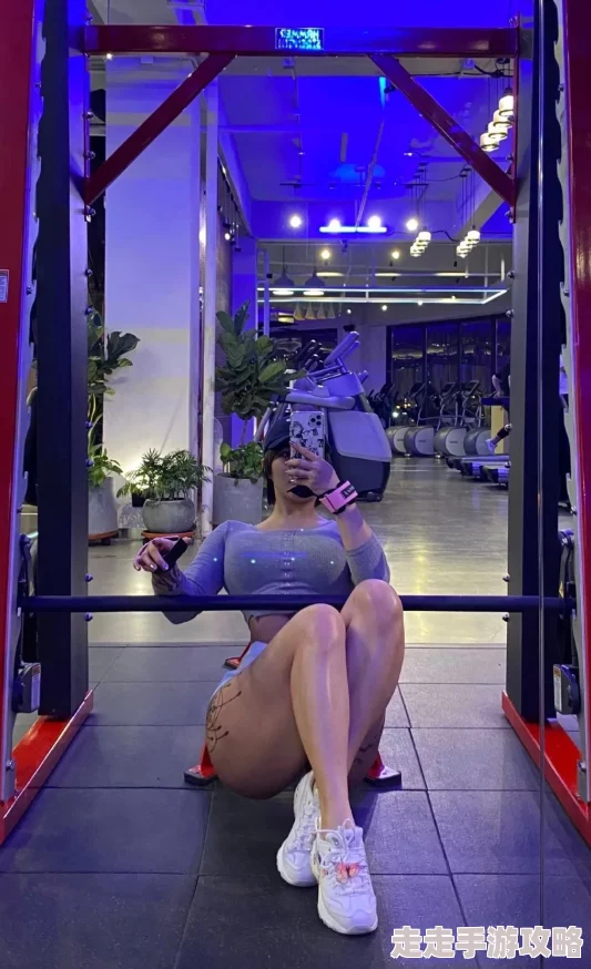 大胸女友身材火辣，颜值在线，真人比照片更美