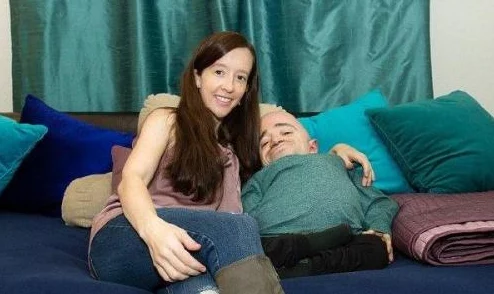 av美国高清牛老汉的幸福生活 av美国高清牛老汉的幸福生活