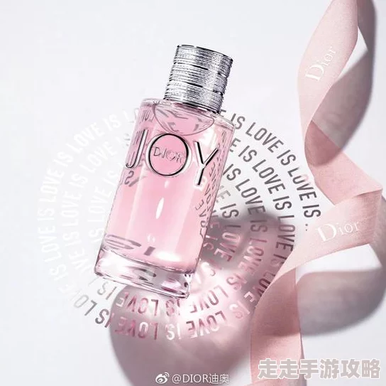 ysl水蜜桃亚洲春色满园这款香水以其清新甜美的果香调,唤醒春日活力与浪漫情怀 ysl水蜜桃亚洲春色满园这款香水以其清新甜美的果香调,唤醒春日活力与浪漫情怀