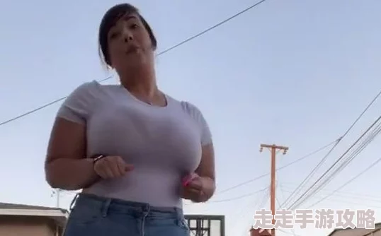 美女袖珍人bbwwbbww视频这段视频展示了她们的日常生活与独特魅力引发网友热议和关注 美女袖珍人bbwwbbww视频这段视频展示了她们的日常生活与独特魅力引发网友热议和关注