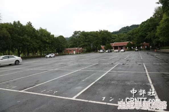 高中H学习压力增大社团活动暂停主角面临新的挑战