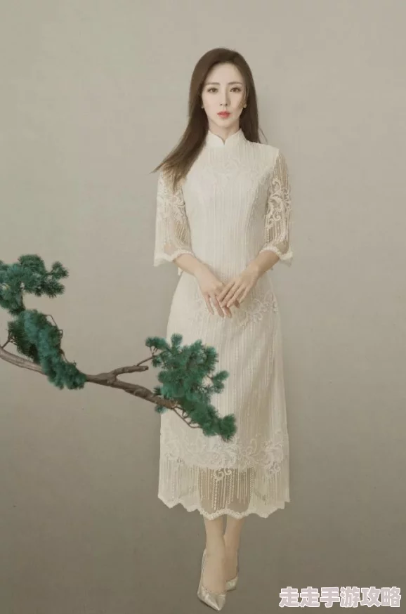 美女人容貌依旧倾城气质更加优雅迷人举手投足间尽显成熟女性魅力 美女人容貌依旧倾城气质更加优雅迷人举手投足间尽显成熟女性魅力