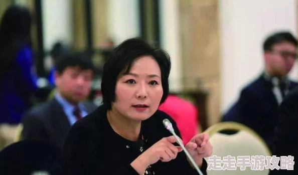 老太太性bbwbbwbbw邻居老王表示愿意提供帮助并深入交流