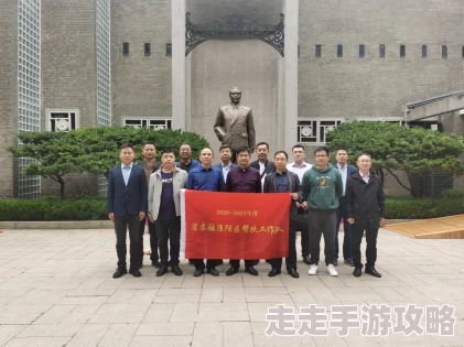 老太太性bbwbbwbbw邻居老王表示愿意提供帮助并深入交流