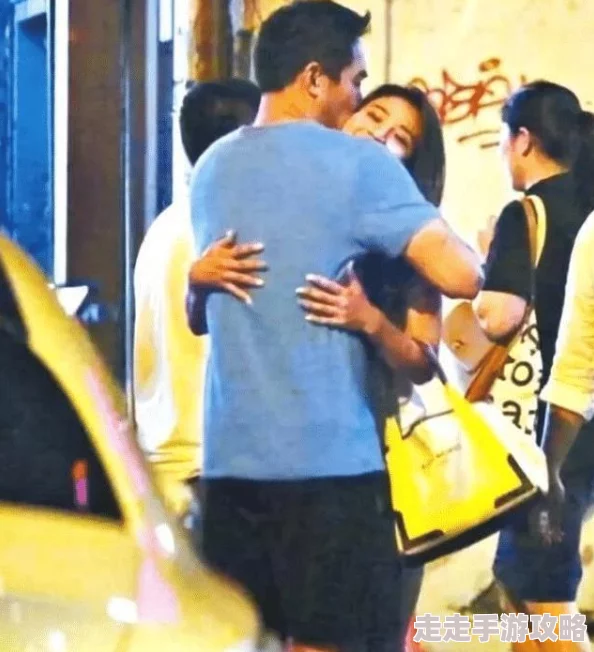 男人叫床声录音曝光引发网络热议警方已介入调查