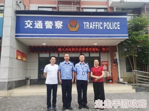 网友热议：超级幻影猫光痕下载链接分享，轻松获取游戏！超幻迷必看在哪下载评价集锦