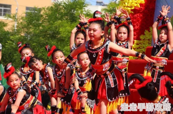 和朋友一起开发娇妻绿帽这是一款以模拟恋爱为主题的成人游戏
