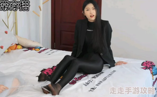 tk美女英语老师丝袜脚心让我们一起努力学习英语，追求梦想，展现自信与优雅