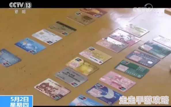 跟父母玩起了三人i父亲据说还拍了视频上传到家庭群引发了亲戚的热议