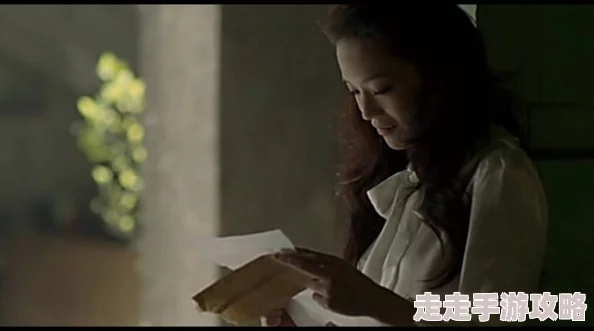 下女未删减版168分钟电影画面阴暗，剧情压抑，部分场景过于暴露，可能引起不适