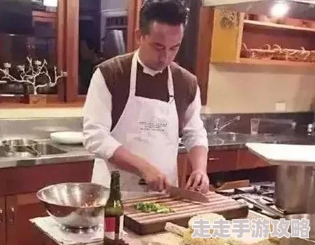 日本父亲教儿媳妇做饭据说儿媳厨艺太差全家吃外卖一个月婆婆终于忍不住了