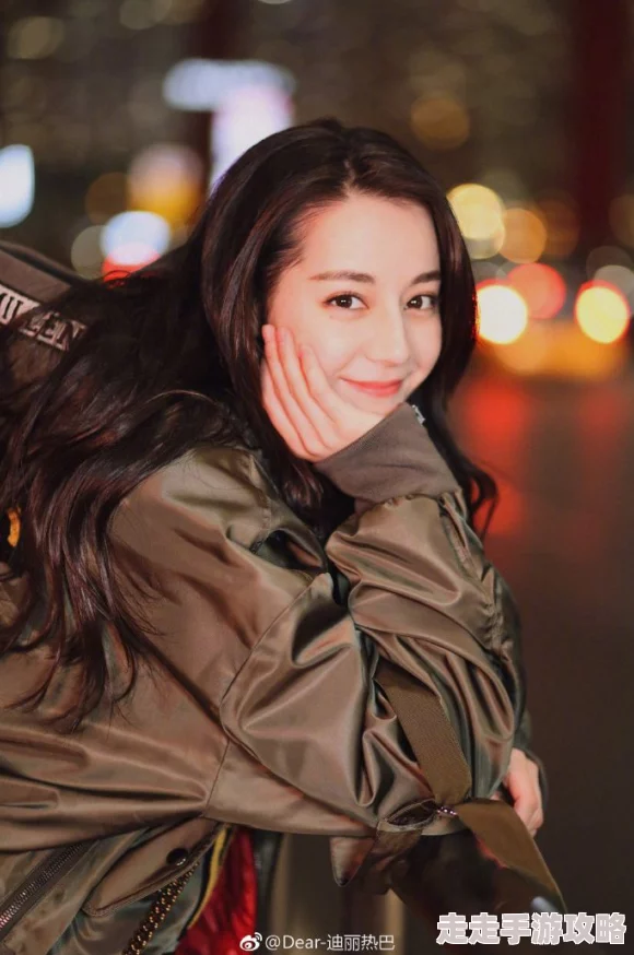 人妖精69XXXⅩXX为何表演大胆风格独特令人印象深刻
