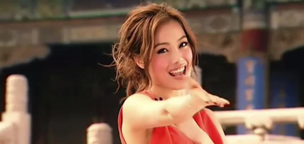 人妖精69XXXⅩXX为何表演大胆风格独特令人印象深刻