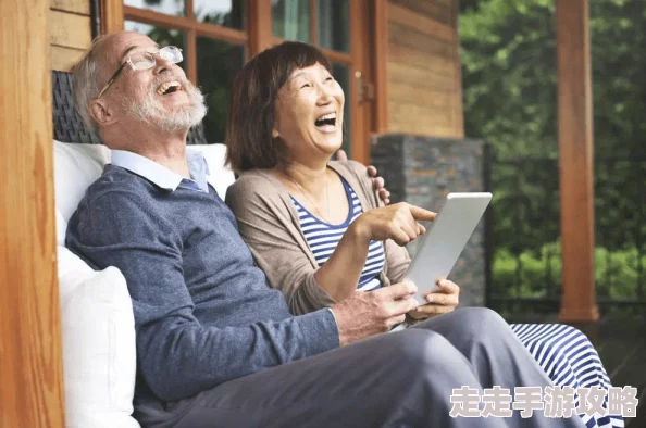 成人欧美一区二区三区白人为何拥有众多粉丝或许是因为其满足了不同观众的口味
