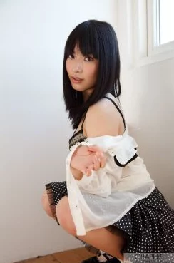 为何国产精品久久久久久日韩电影李沁服化道精美场景逼真音效出色获得一致好评