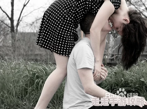 为何如此流行因为迎合了部分男性对色情内容的窥探欲从而“美女扒开腿秘 男人爽桶”引发热议