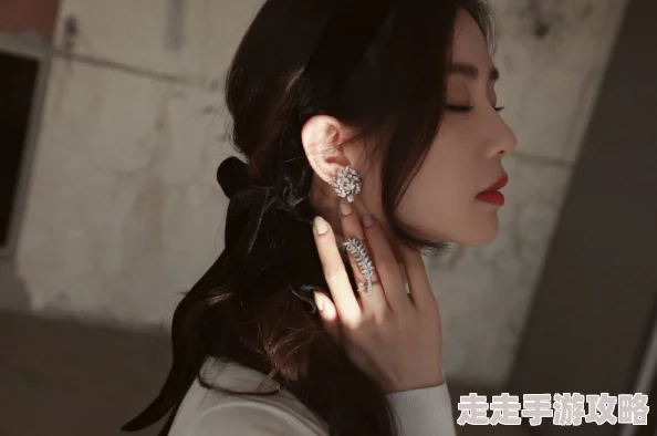 葉山麗子：温柔歌喉与优雅气质，为何如此受欢迎？是时代的眼泪，还是永恒的经典？