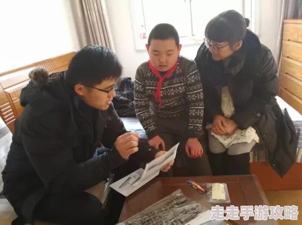 亲近相轩韩亲近相尾的背景故事两人曾是大学同学关系密切