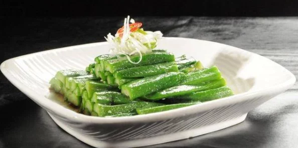 秋葵适合未满十八岁的人吃吗女生2025营养指南推荐青少年适量食用富含维生素的秋葵