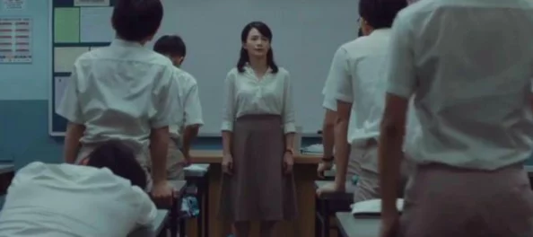 乡村女教师三级版据说原版尺度更大可惜现在找不到了