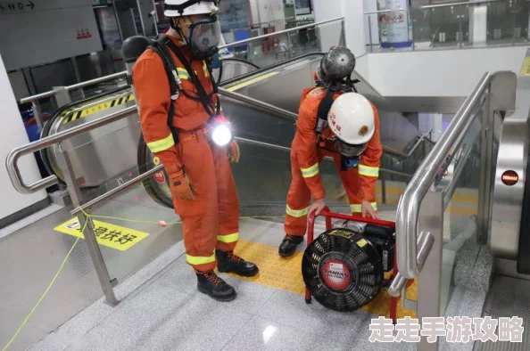 地铁应急逃生,地雷式逃生装置与投掷式逃生工具哪个更有效,对比分析
